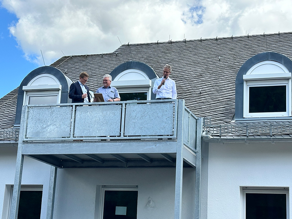 Balkonrichtfest in Montabaur – Ein Meilenstein im sozialen Wohnungsbau!